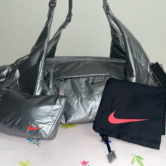 Nike Bags Nwt Nike Victory Gym Tote Bag Poshmark